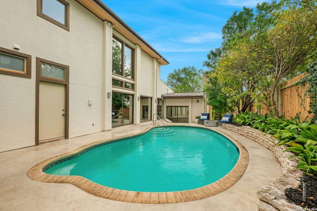 209 HENDERSON ST, Alamo Heights, TX 78209