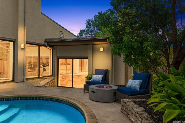 209 HENDERSON ST, Alamo Heights, TX 78209