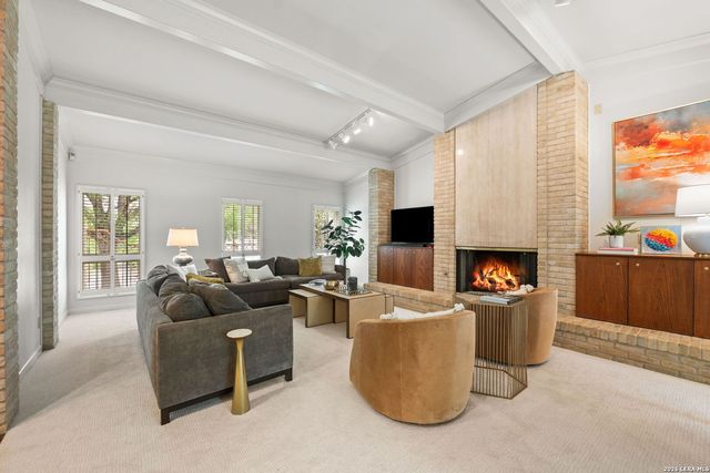 209 HENDERSON ST, Alamo Heights, TX 78209