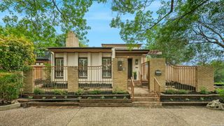 209 HENDERSON ST, Alamo Heights, TX 78209