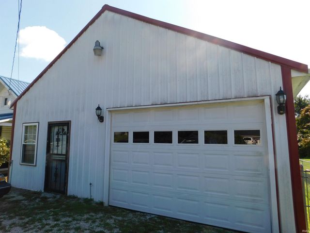 7180 Corydon Junction Road, New Salisbury, IN 47161