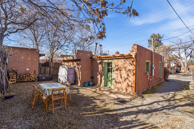 122 W Buena Vista, Santa Fe, NM 87505