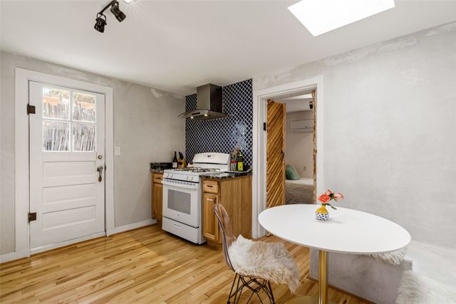 122 W Buena Vista, Santa Fe, NM 87505