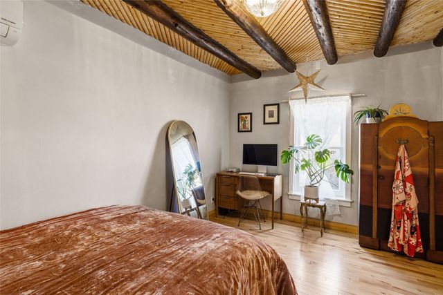 122 W Buena Vista, Santa Fe, NM 87505