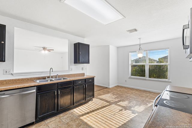 510 Tres Caminos, San Antonio, TX 78245