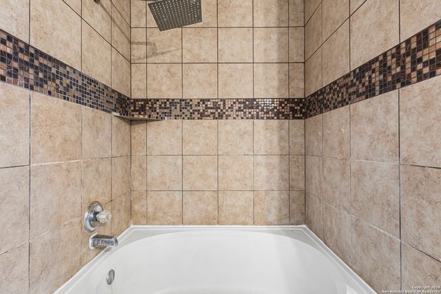 510 Tres Caminos, San Antonio, TX 78245