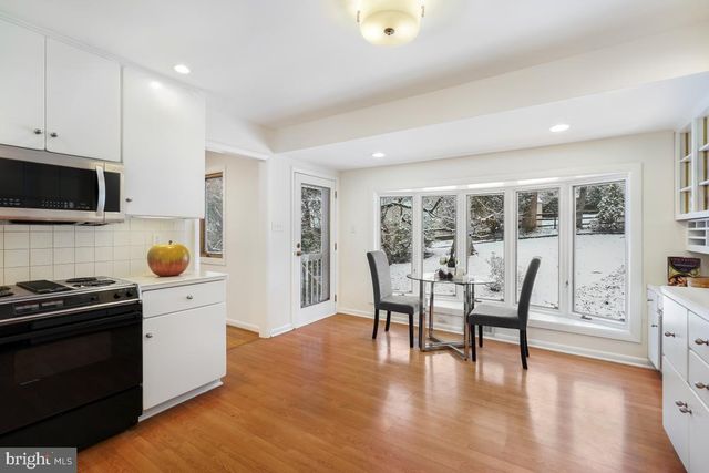 9213 FRIARS RD, Bethesda, MD 20817