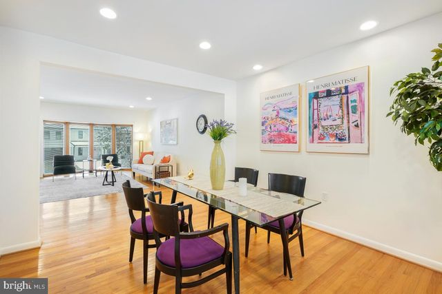 9213 FRIARS RD, Bethesda, MD 20817