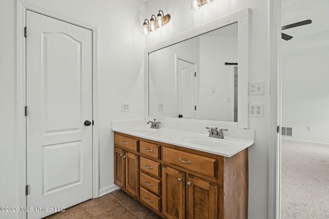 14421 Santa Fe Drive, Olive Branch, MS 38654