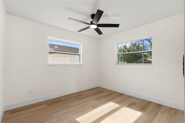 815 W MINNEHAHA STREET, Tampa, FL 33604