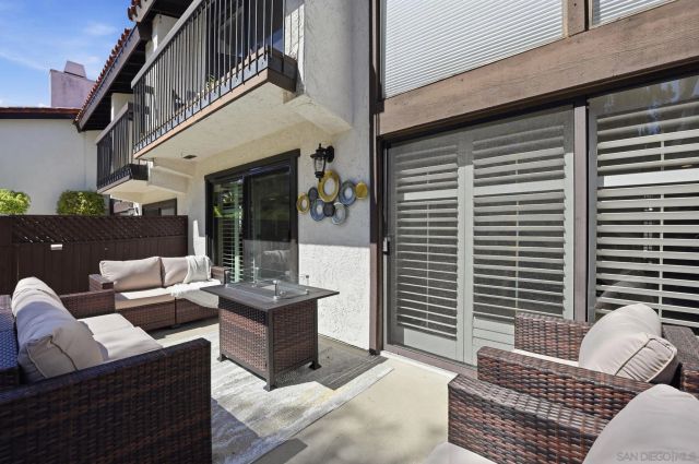 971 Santa Helena Park Ct, Solana Beach, CA 92075