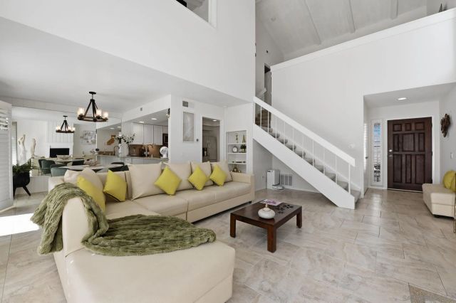 971 Santa Helena Park Ct, Solana Beach, CA 92075