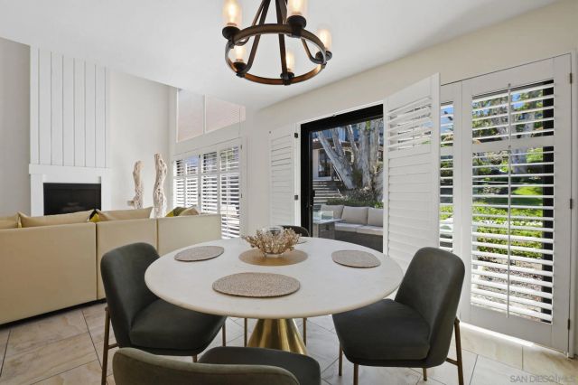 971 Santa Helena Park Ct, Solana Beach, CA 92075