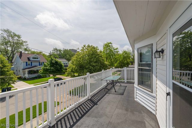 1296 Cook Avenue, Lakewood, OH 44107