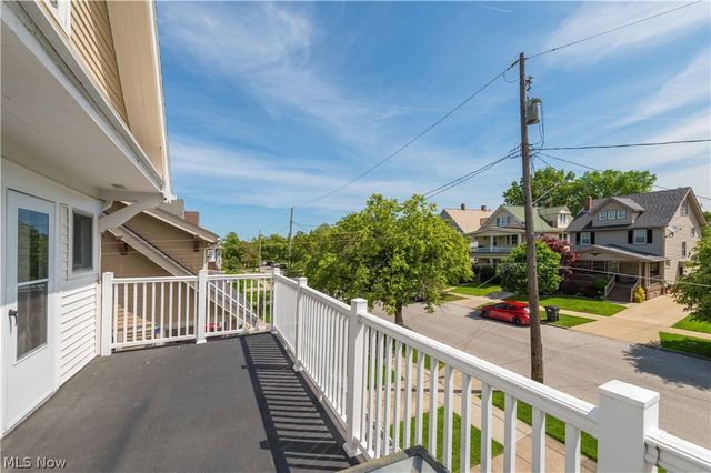 1296 Cook Avenue, Lakewood, OH 44107