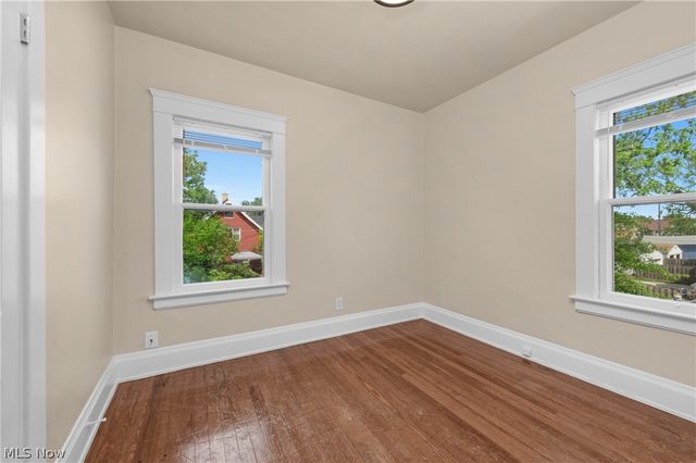 1296 Cook Avenue, Lakewood, OH 44107