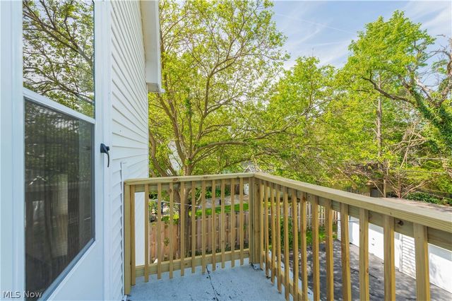 1296 Cook Avenue, Lakewood, OH 44107