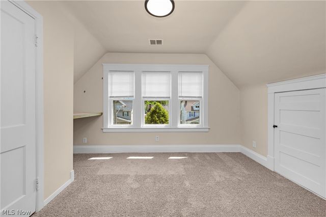 1296 Cook Avenue, Lakewood, OH 44107