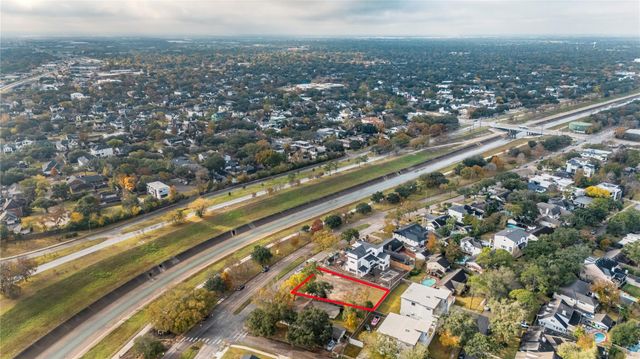 4906 North Braeswood, Houston, TX 77096