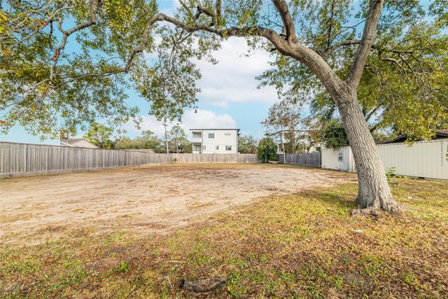 4906 North Braeswood, Houston, TX 77096