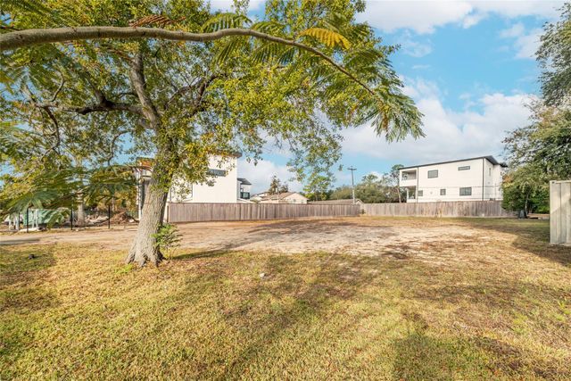 4906 North Braeswood, Houston, TX 77096