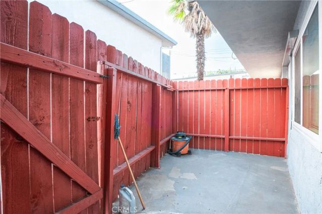 7348 Florence 4, Downey, CA 90240