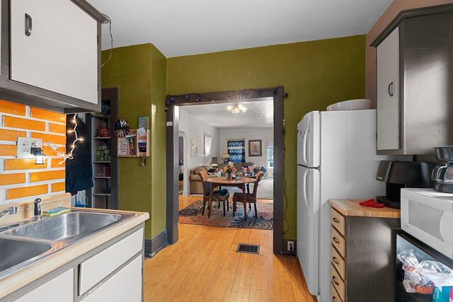 1235 CHICAGO STREET, Green Bay, WI 54301