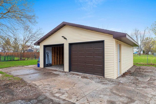 1235 CHICAGO STREET, Green Bay, WI 54301