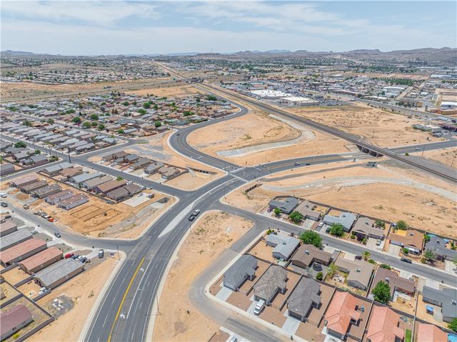 3299 Kenwood Avenue, Kingman, AZ 86401