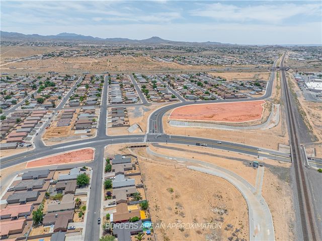 3299 Kenwood Avenue, Kingman, AZ 86401