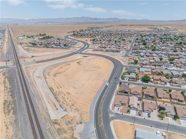 3299 Kenwood Avenue, Kingman, AZ 86401