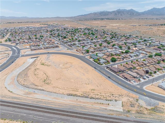 3299 Kenwood Avenue, Kingman, AZ 86401