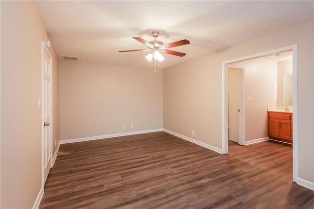 592 Cricket Hill Trail, Lawrenceville, GA 30044