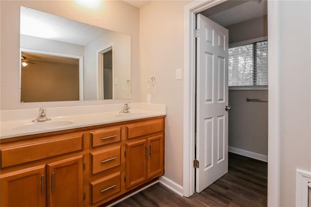 592 Cricket Hill Trail, Lawrenceville, GA 30044