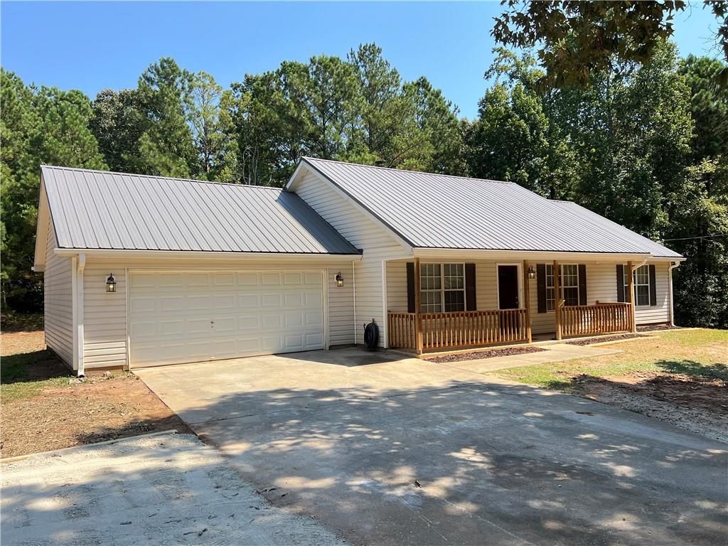 35 Lake Pines Court, Covington, GA 30014