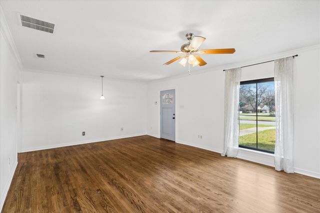 3600 Westcliff Road S, Fort Worth, TX 76109