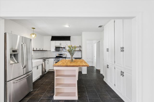 3600 Westcliff Road S, Fort Worth, TX 76109