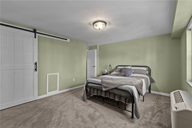 4625 Fifth Ave 206, Oakland, PA 15213