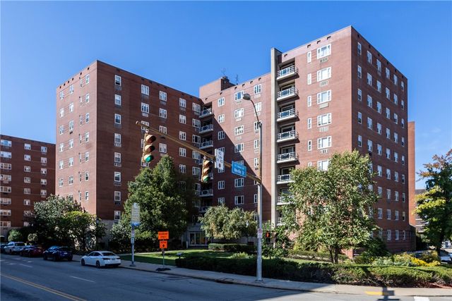 4625 Fifth Ave 206, Oakland, PA 15213