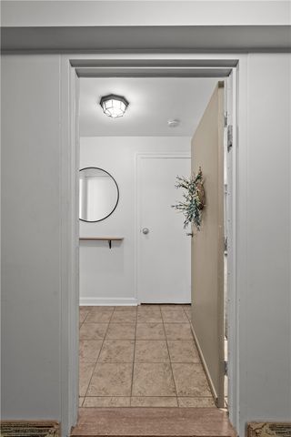 4625 Fifth Ave 206, Oakland, PA 15213