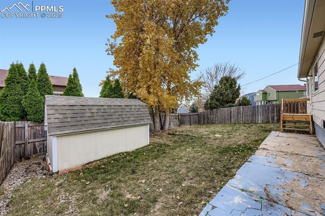 5827 Uncompahgre Street, Colorado Springs, CO 80923