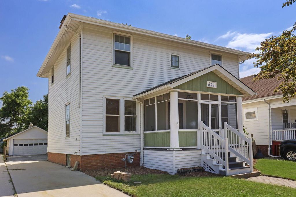 841 64th STREET, Kenosha, WI 53143