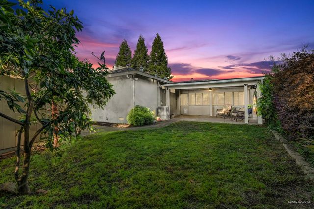 2700 Lassen Way, Rocklin, CA 95677