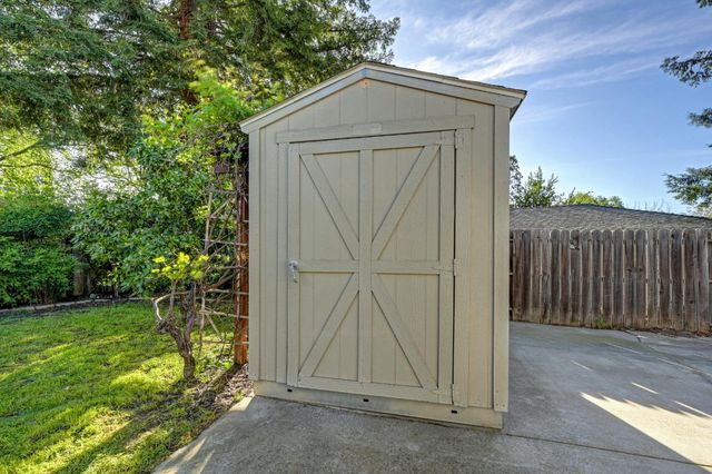 2700 Lassen Way, Rocklin, CA 95677