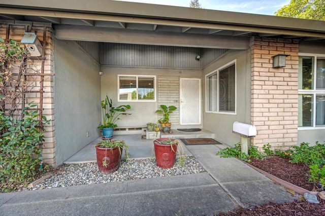 2700 Lassen Way, Rocklin, CA 95677