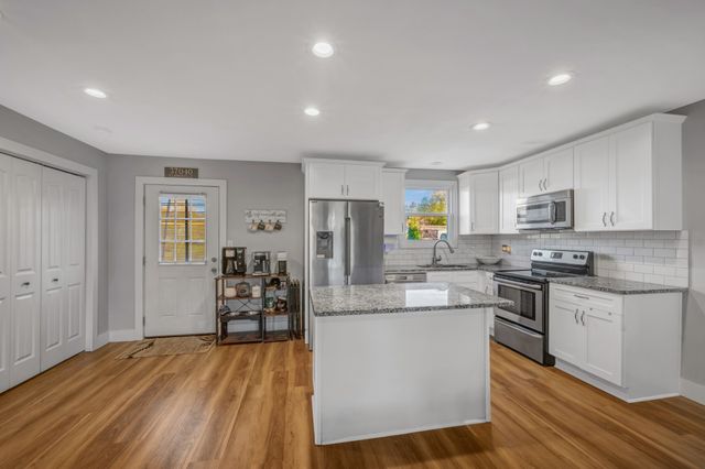 2809 Sparrow Dr, Clarksville, TN 37040