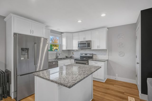 2809 Sparrow Dr, Clarksville, TN 37040