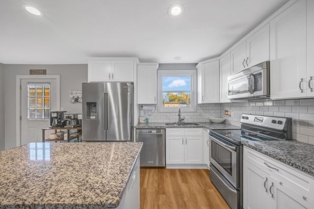 2809 Sparrow Dr, Clarksville, TN 37040