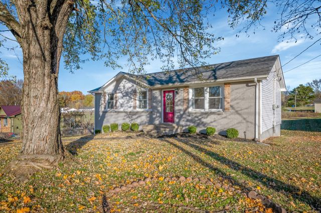 2809 Sparrow Dr, Clarksville, TN 37040