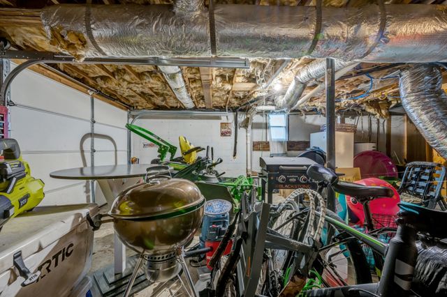 2809 Sparrow Dr, Clarksville, TN 37040